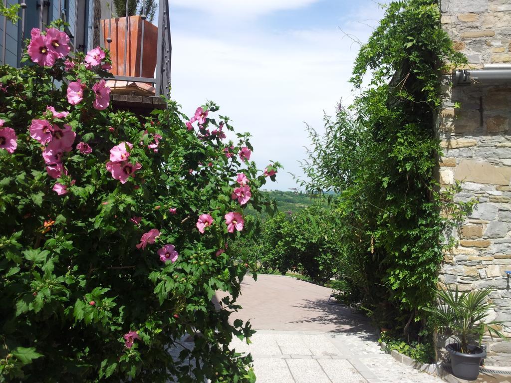 Boutique Hotel Dvor Dobrovo Exterior photo