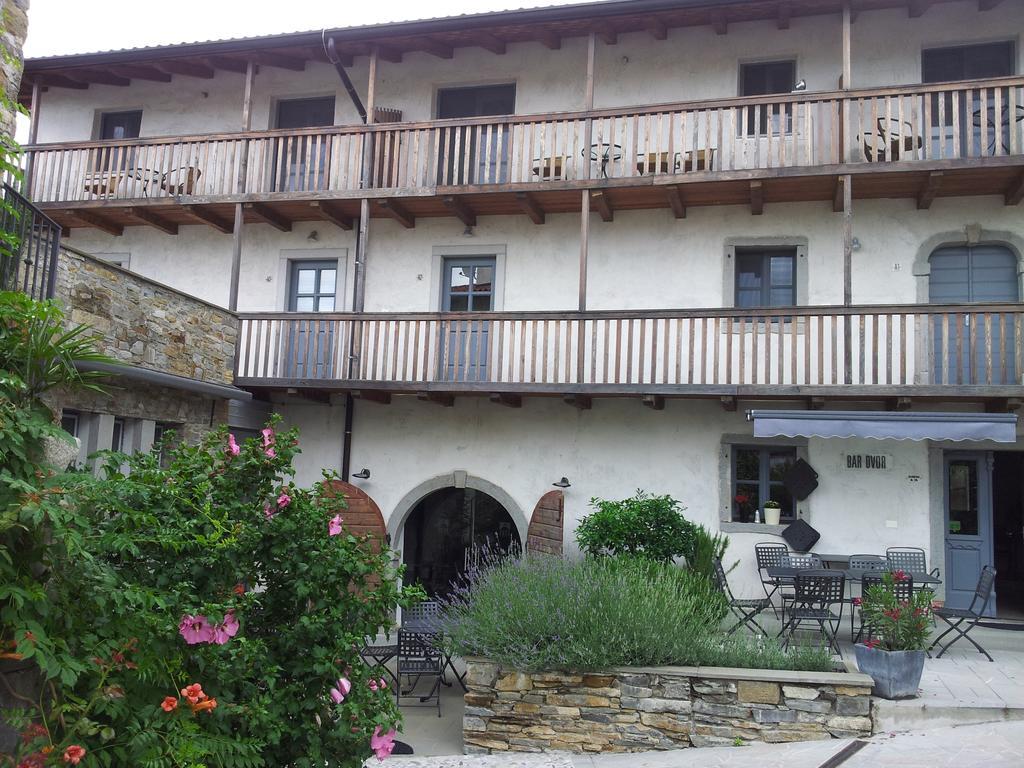 Boutique Hotel Dvor Dobrovo Exterior photo