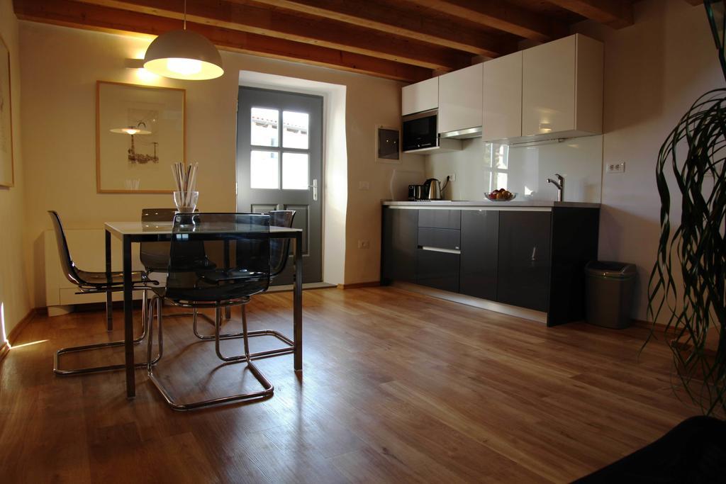 Boutique Hotel Dvor Dobrovo Room photo