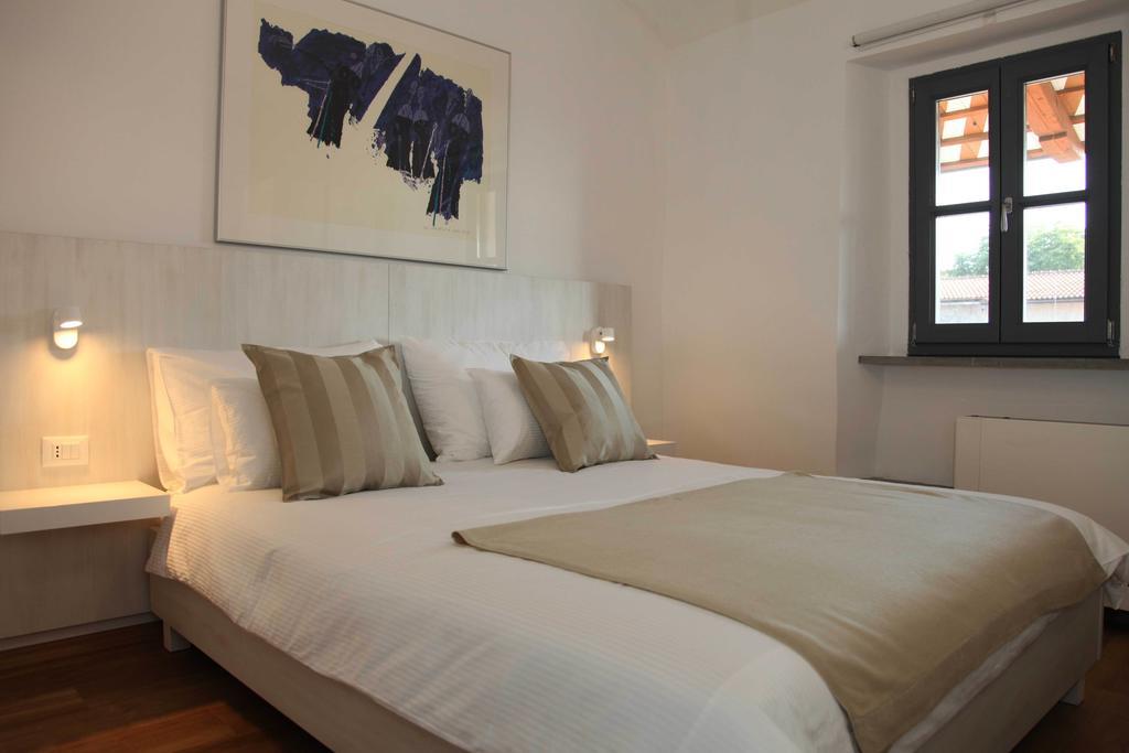 Boutique Hotel Dvor Dobrovo Room photo