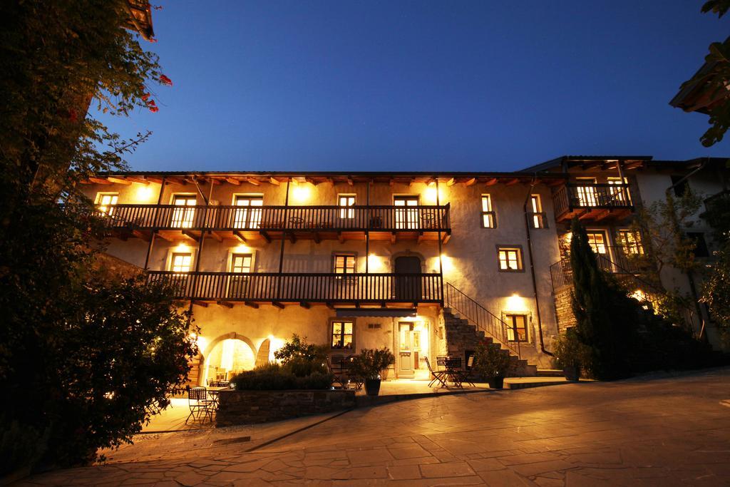 Boutique Hotel Dvor Dobrovo Exterior photo
