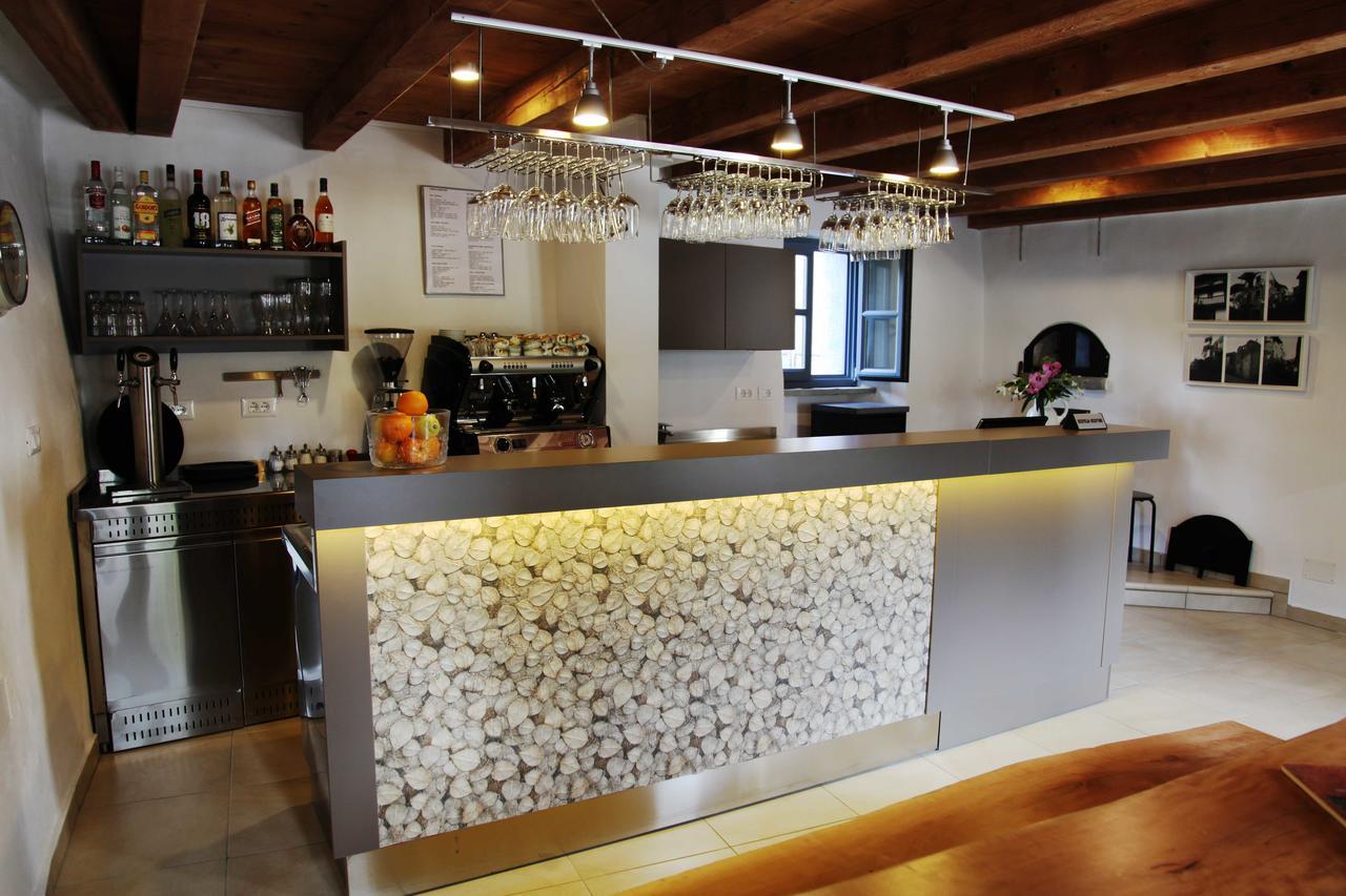 Boutique Hotel Dvor Dobrovo Exterior photo